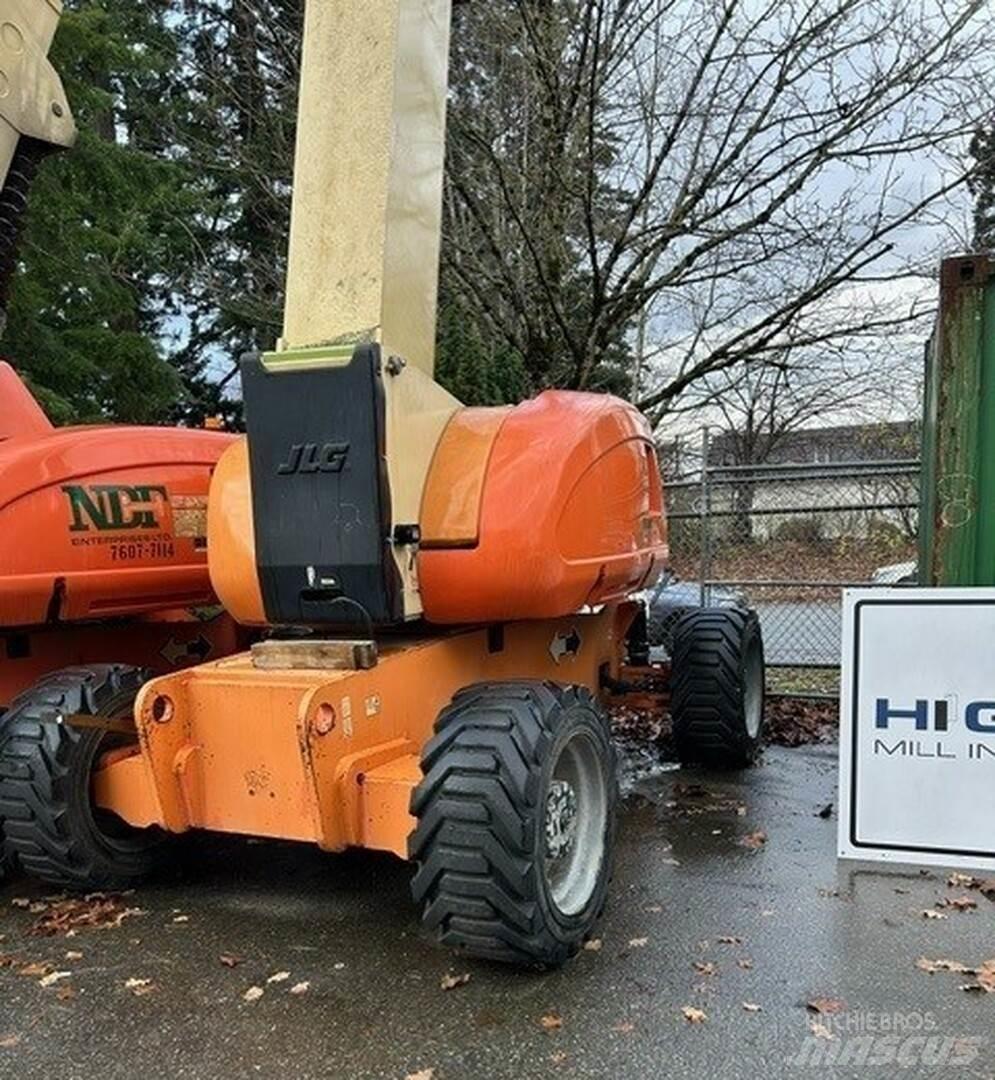 JLG 800AJ 관절형 전동이동 리프트