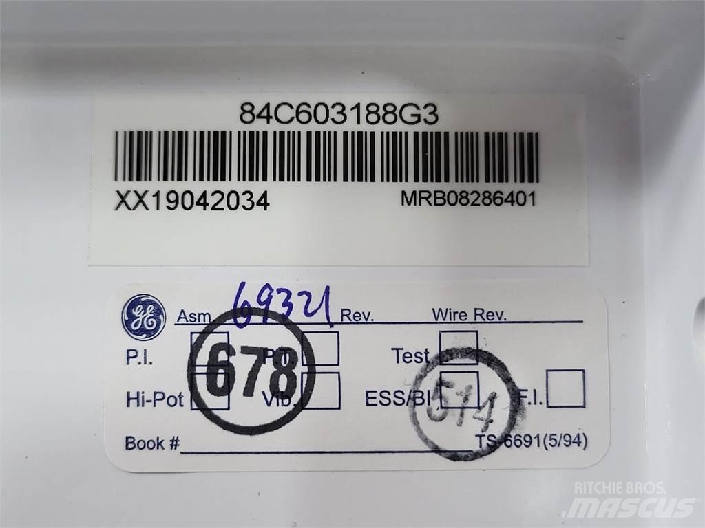 Komatsu 58E-43-00400 연결식 홀러