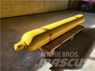 Komatsu PC2733 연결식 홀러