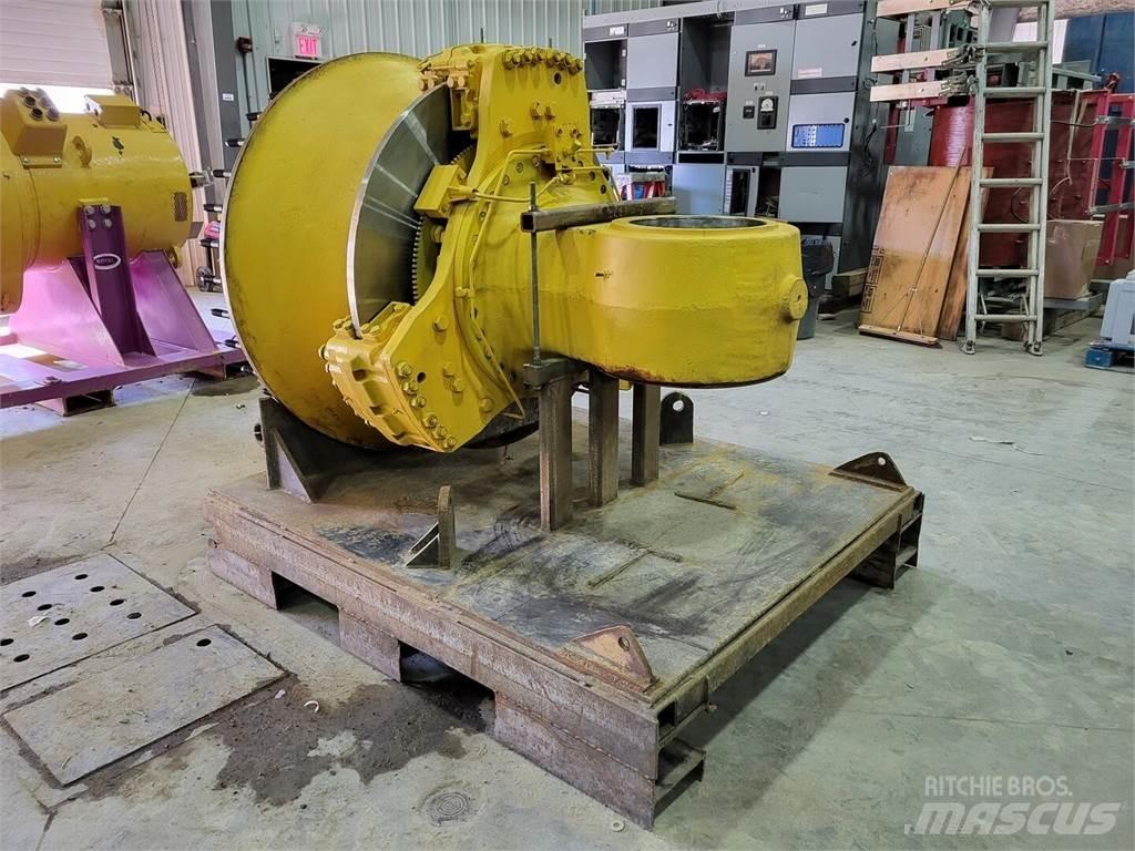 Komatsu RTEM3840SERV 연결식 홀러
