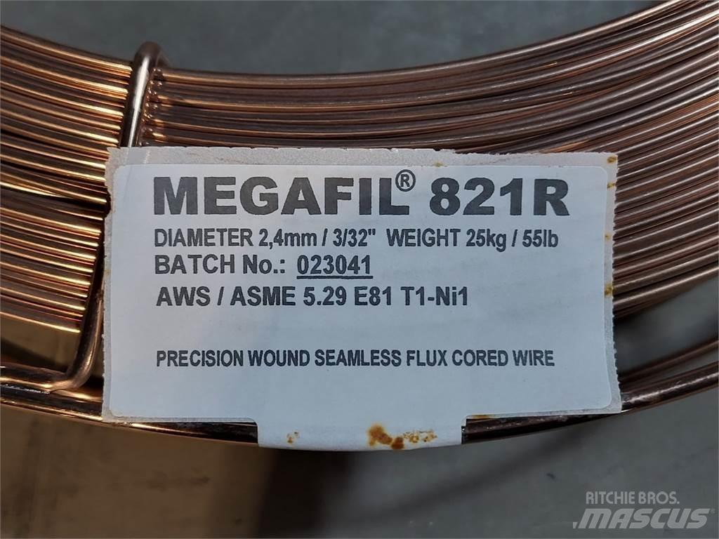  MEGAFIL 821R 용접기