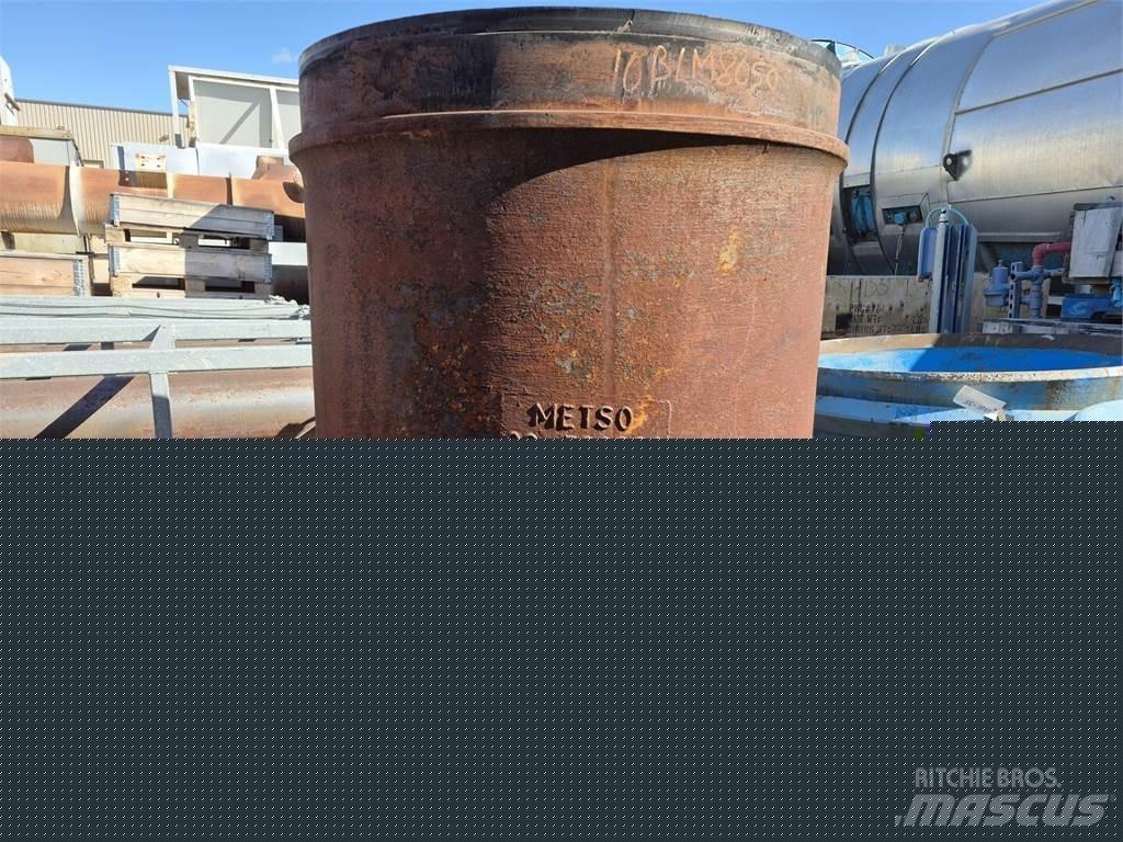 Metso 03-526226 크러셔