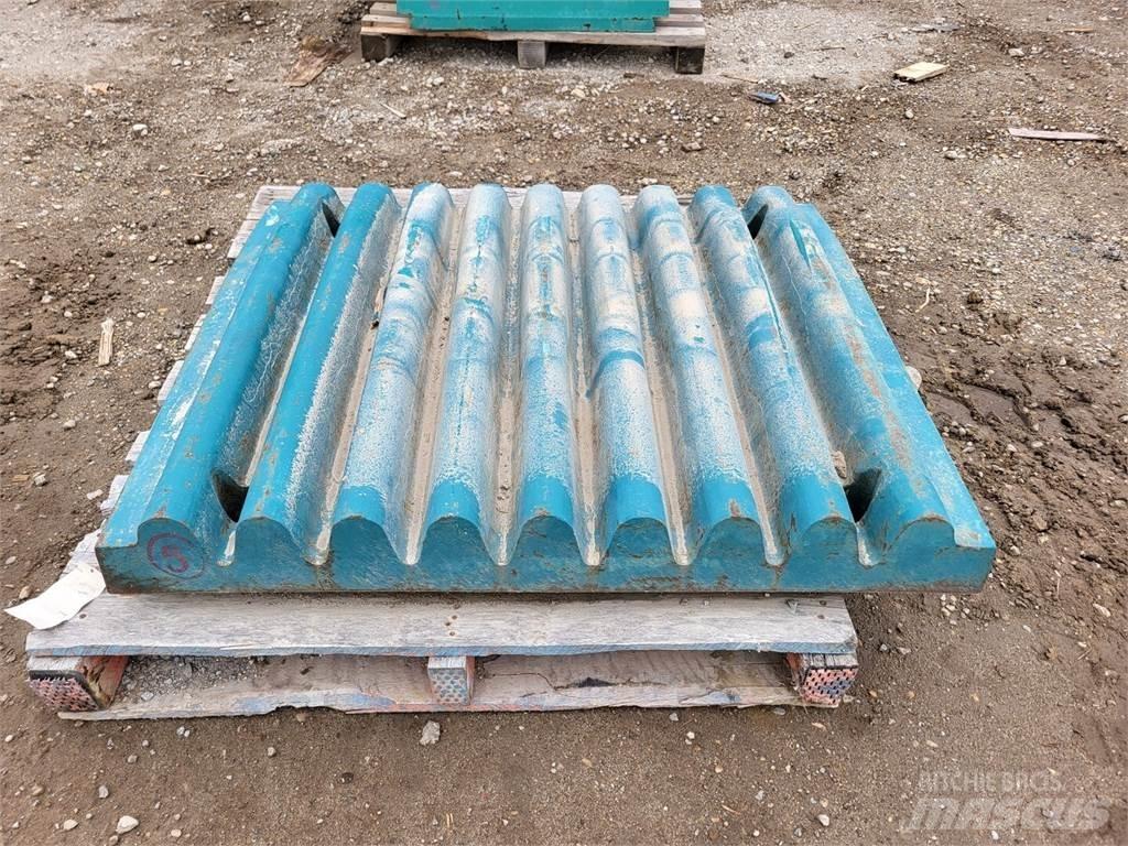 Metso 614328795800 크러셔