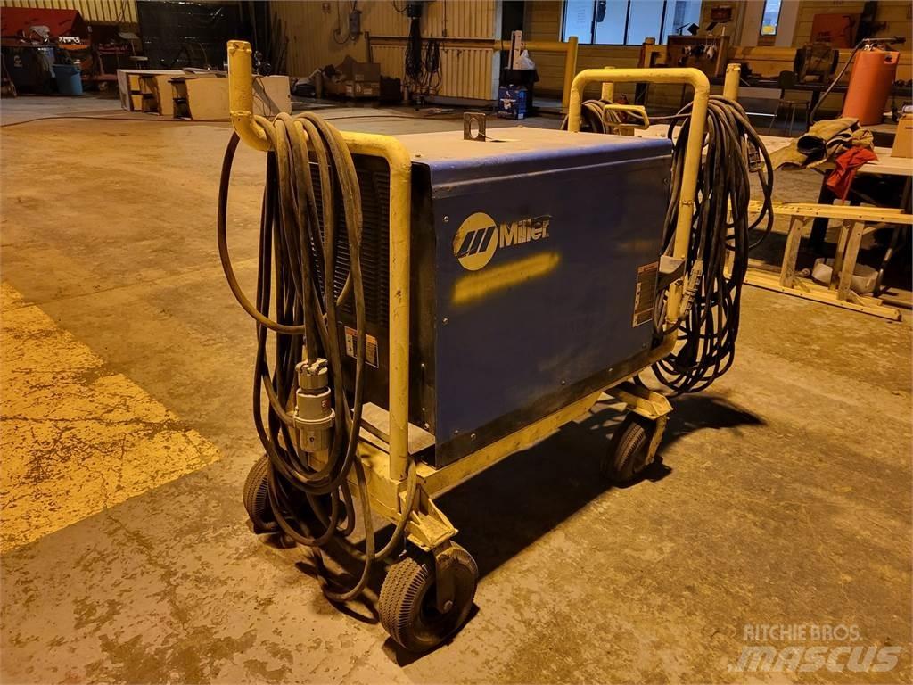 Miller Dimension 652 용접기