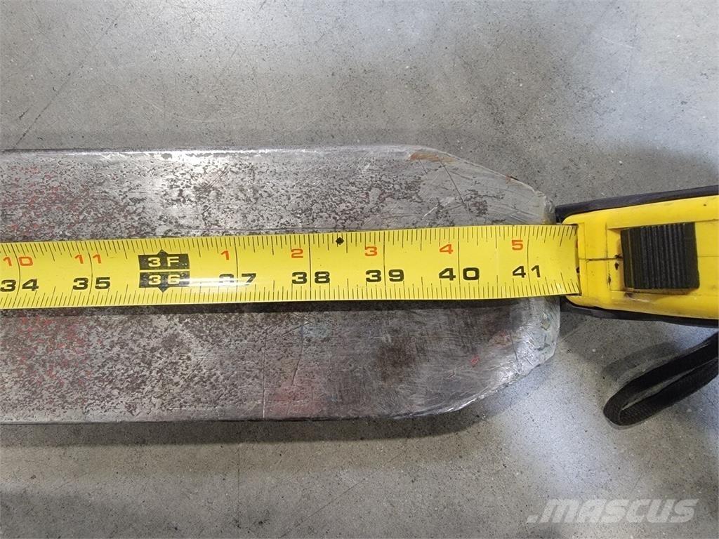 Raymond 425-C40QM 건설 장비 - 기타