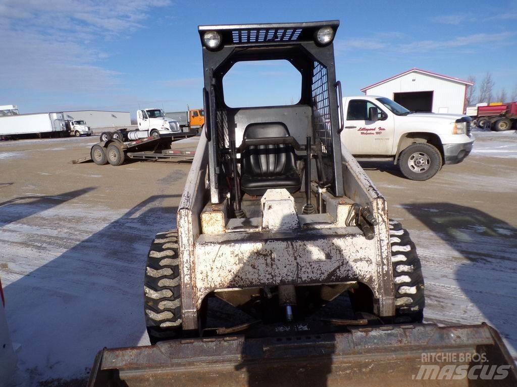 Bobcat 843B  스키드로더