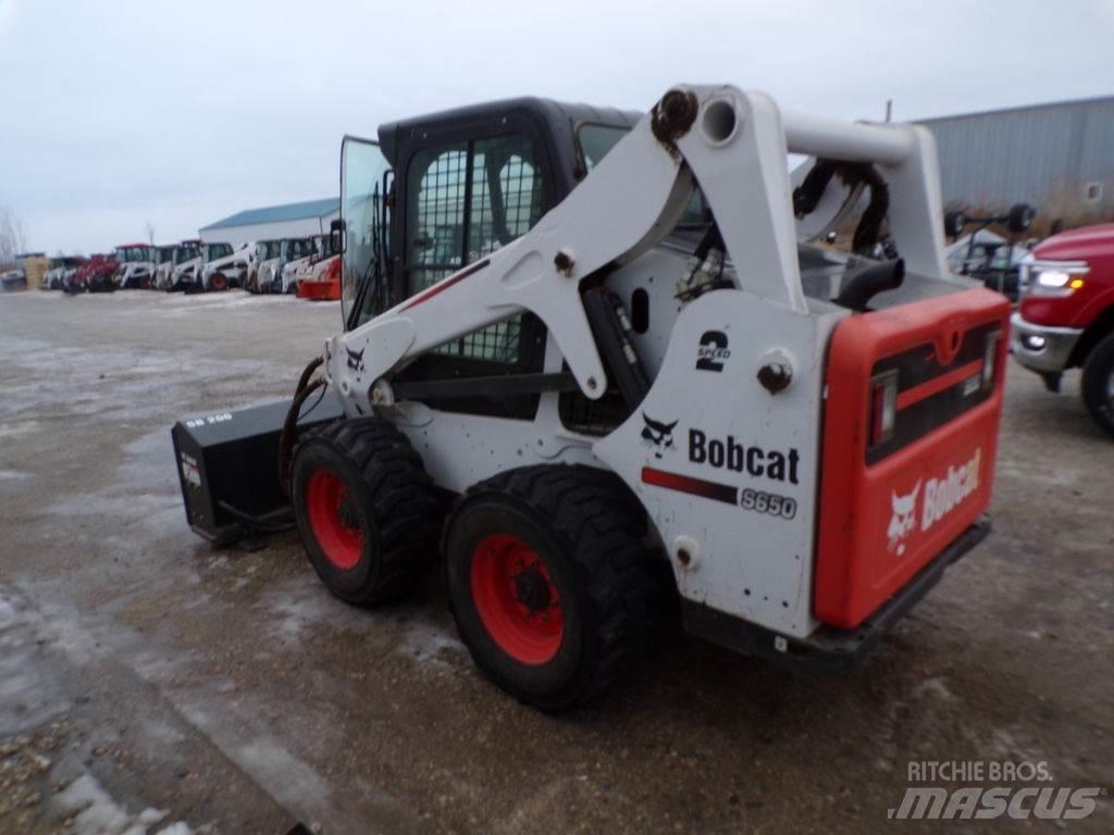 Bobcat S650  스키드로더