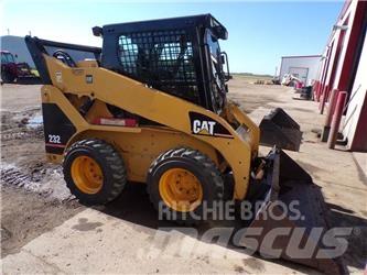 CAT 232  스키드로더