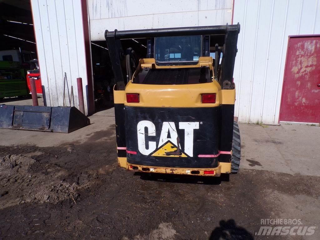 CAT 232  스키드로더