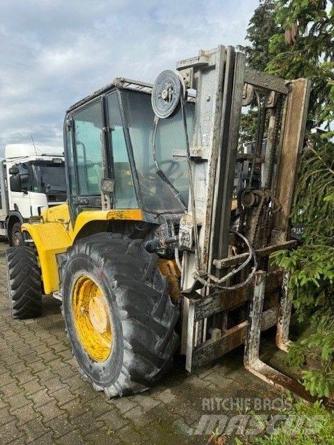 JCB 940-2 험지용 트럭