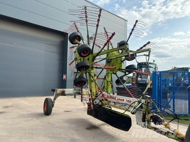 CLAAS Liner 780 갈퀴 및 테더