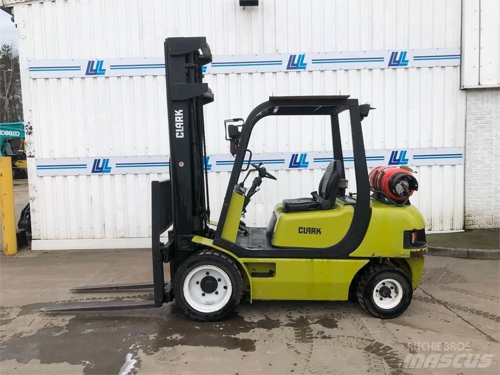 Clark CMP230L 건설 장비 - 기타