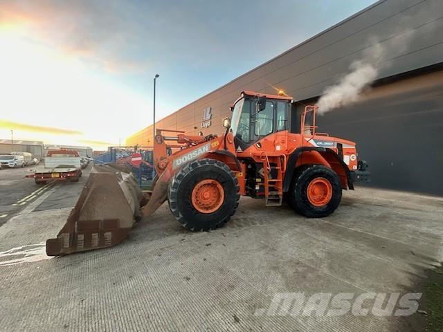 Develon DL350-5  휠로우더