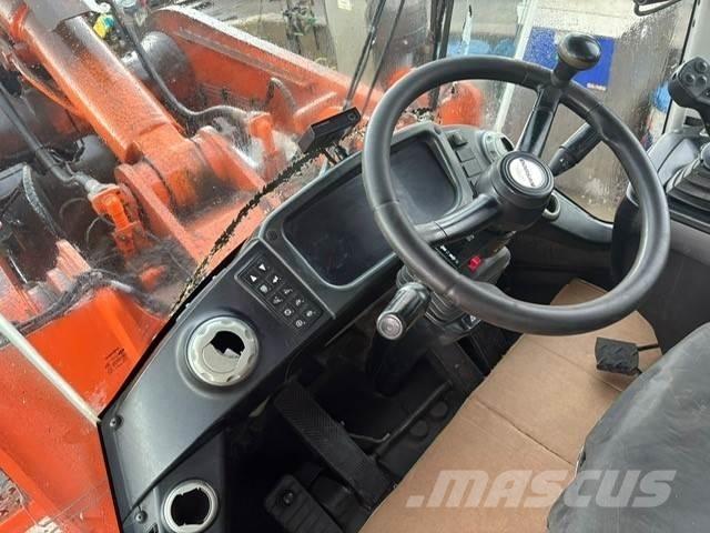 Develon DL450-5  휠로우더