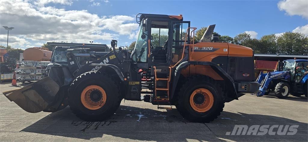 Doosan DL320-7  휠로우더