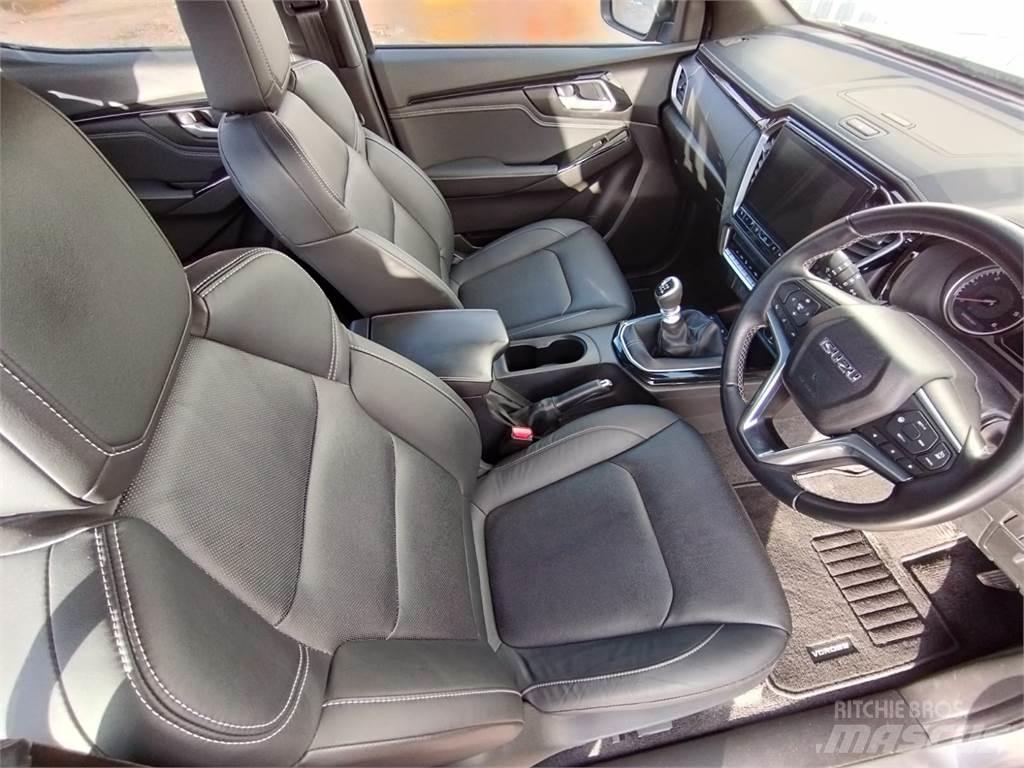 Isuzu V-Cross 건설 장비 - 기타