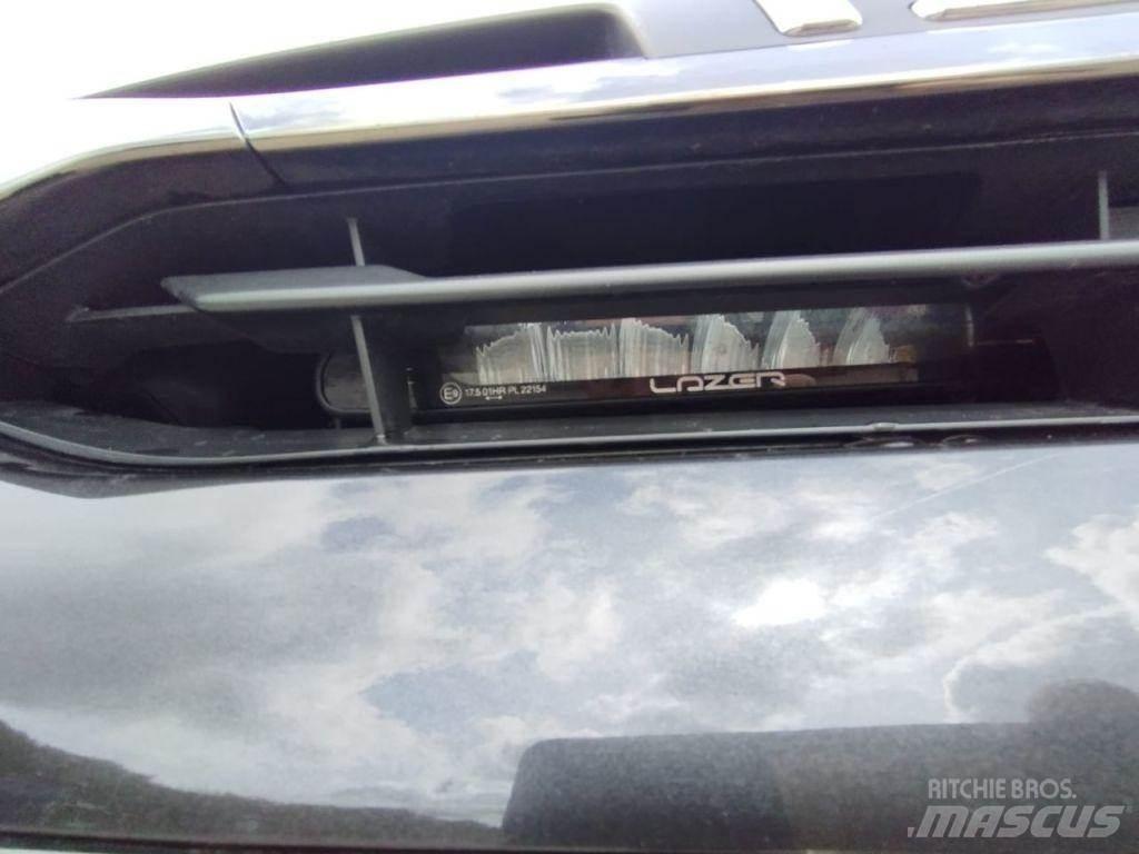 Isuzu V-Cross 픽업/드롭사이드