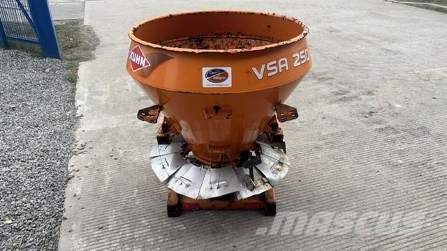 Kuhn Spreader 미네랄 살포기