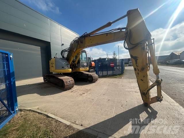 New Holland E235bsr-2 대형 굴삭기 29톤 이상