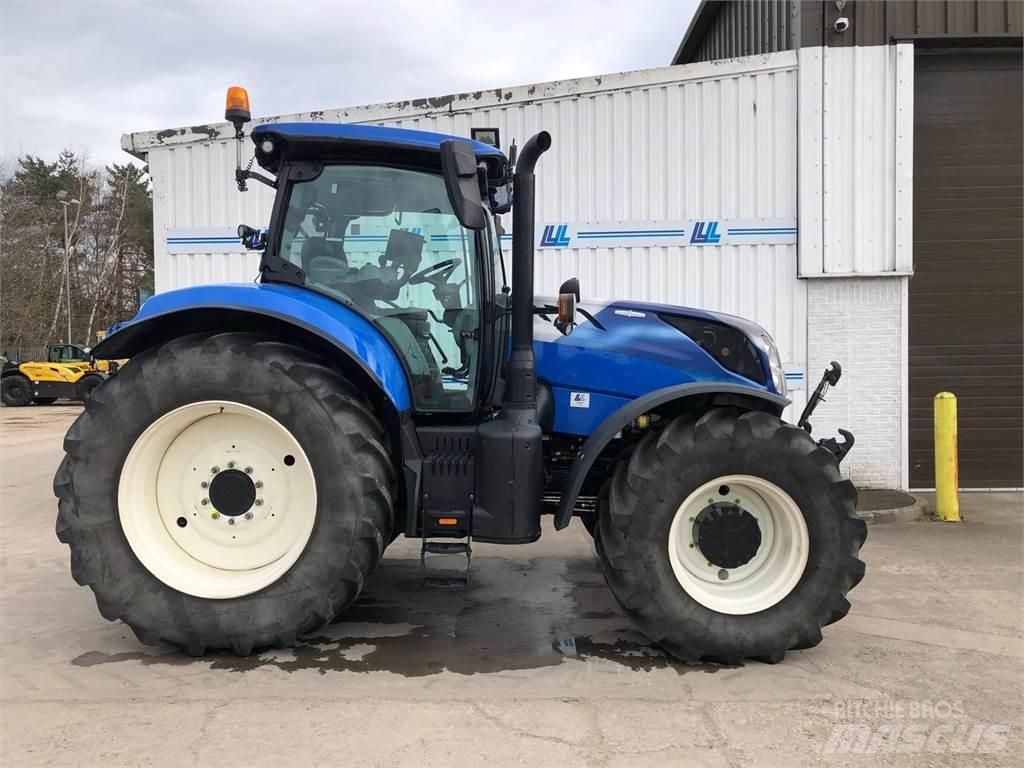 New Holland T7.245 트랙터