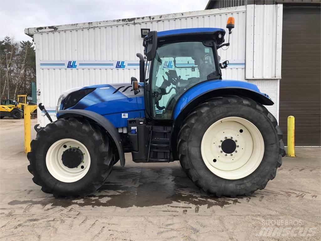 New Holland T7.245 트랙터