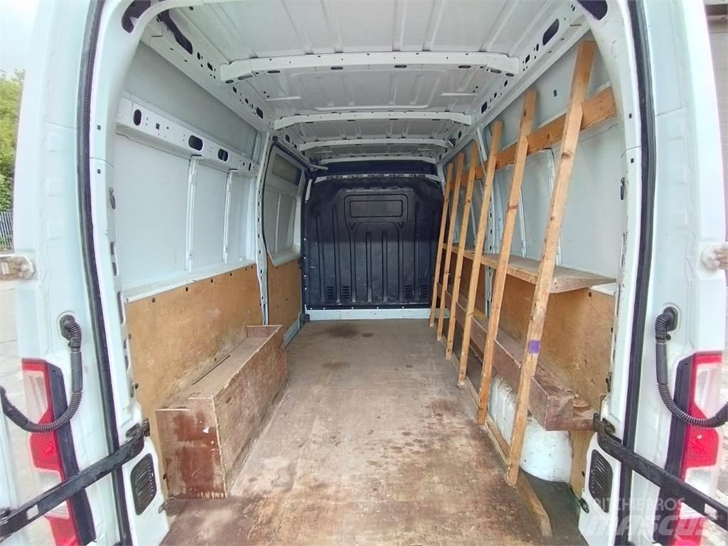 Vauxhall Movano 픽업/드롭사이드