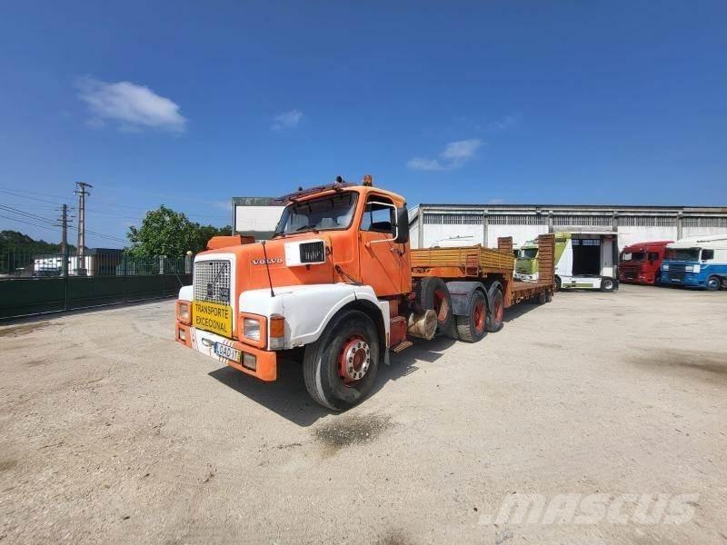 Volvo N12 플랫베드/드롭사이드 트럭