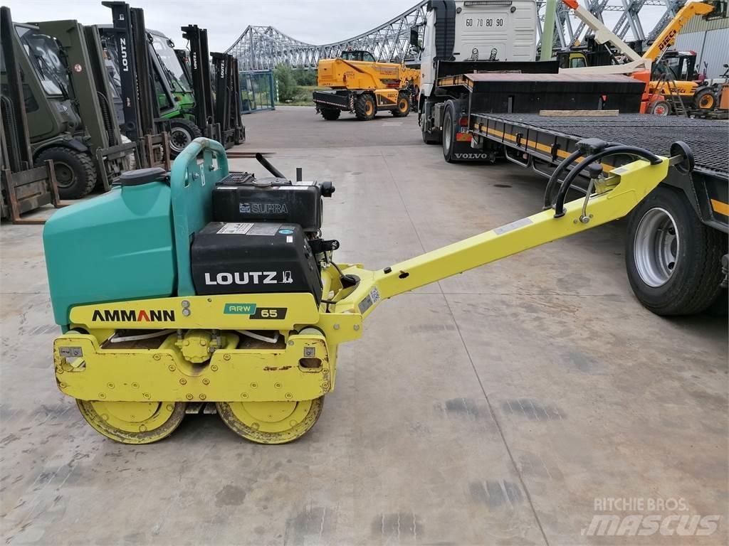 Ammann AR65 진동롤러