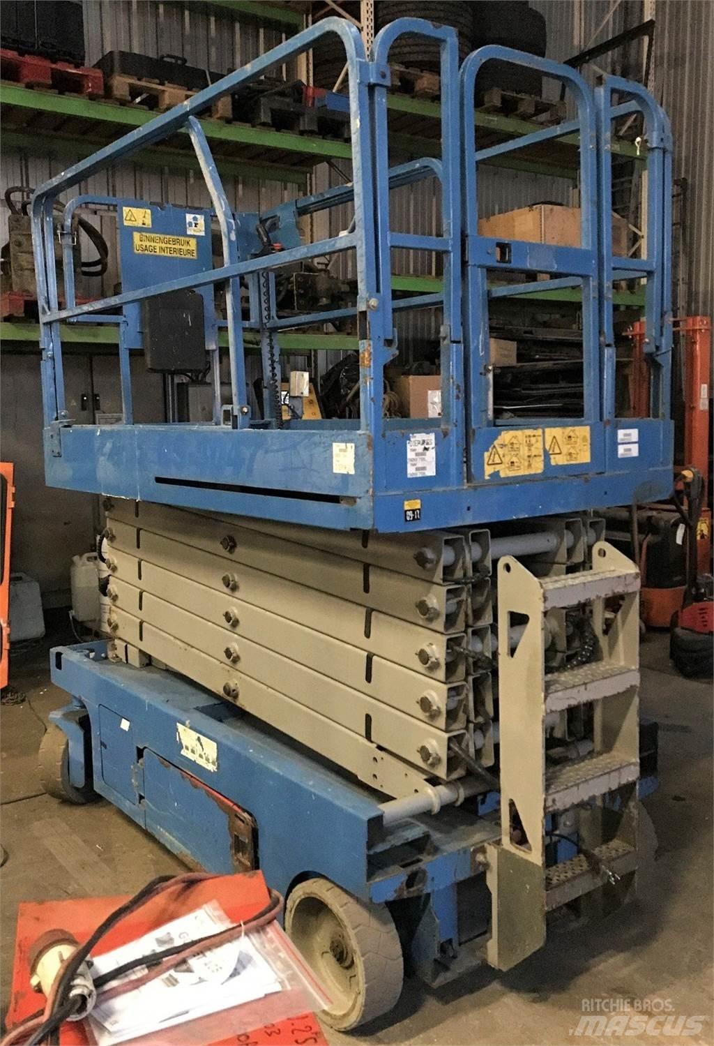 Genie GS-4047 가위형 리프트