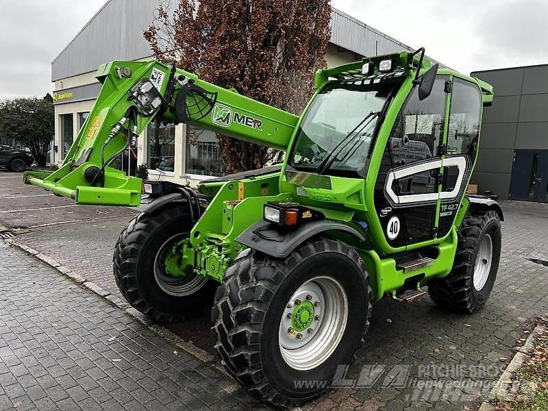 Merlo TF 42.7 텔러 핸들러