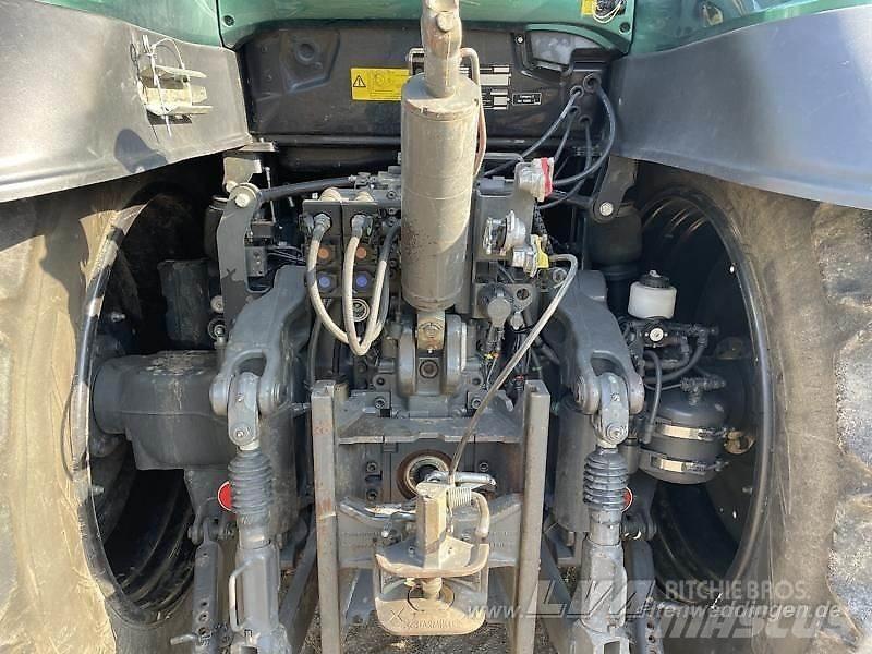Valtra T174 트랙터