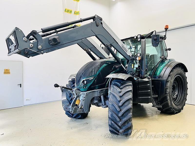 Valtra T174 트랙터