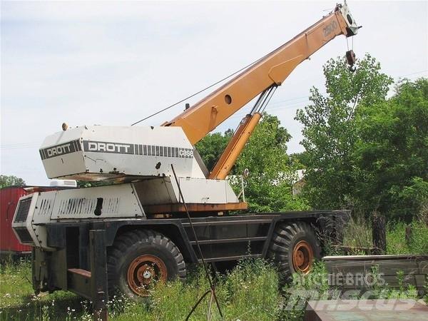 Drott 2500 A/T 크레인