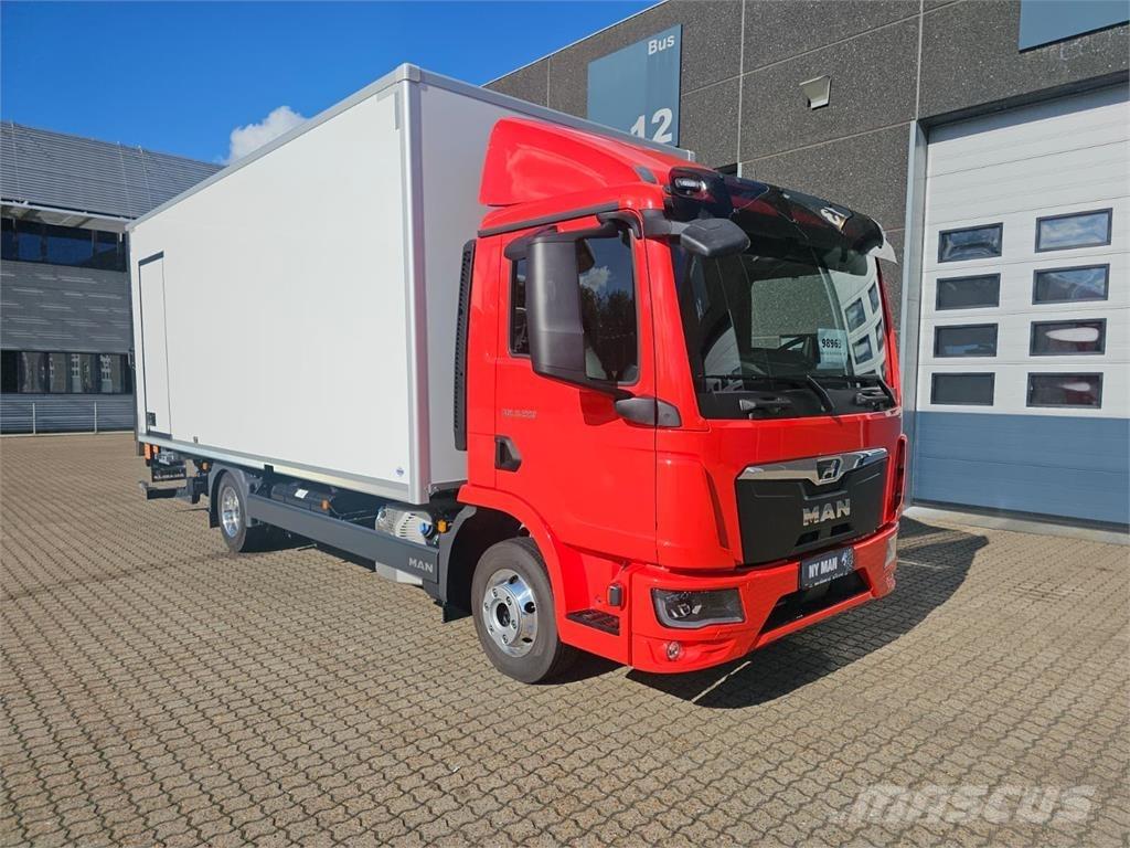 MAN TGL 8.220 탑차 트럭