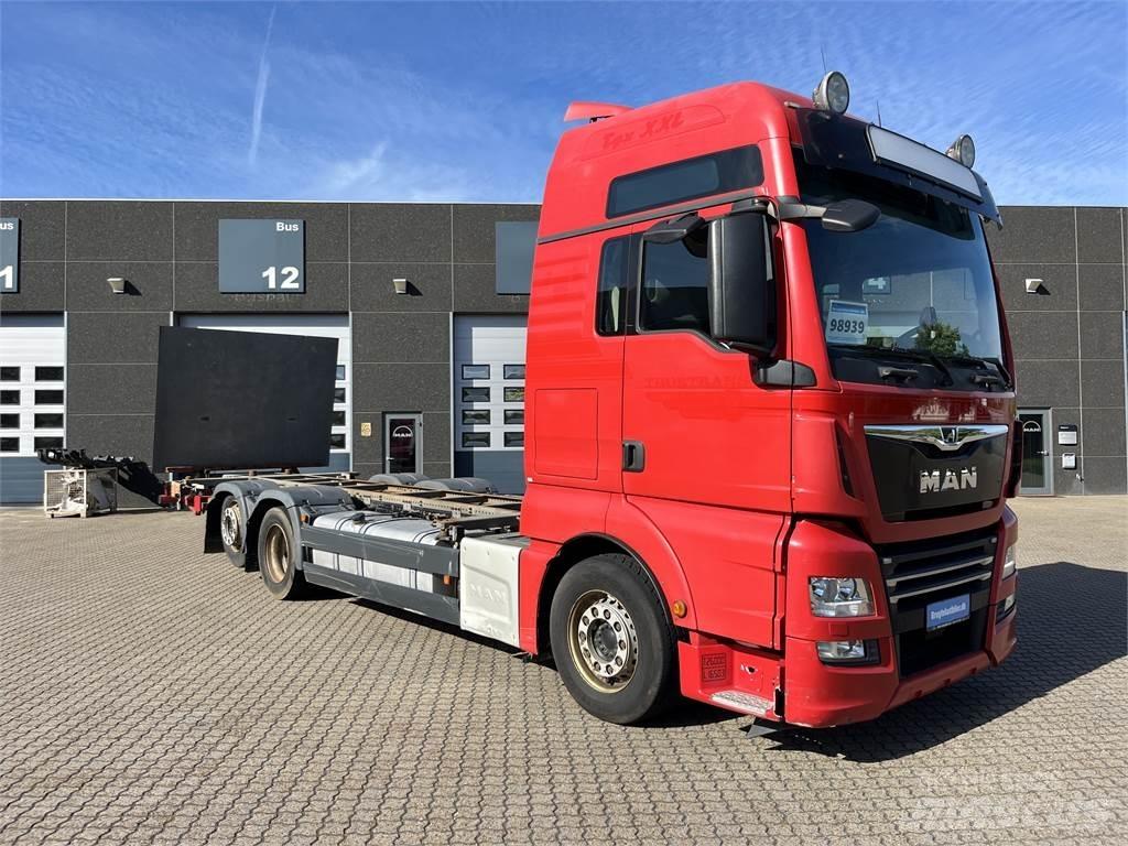 MAN TGX 26.500 6x2 컨테이너 트럭