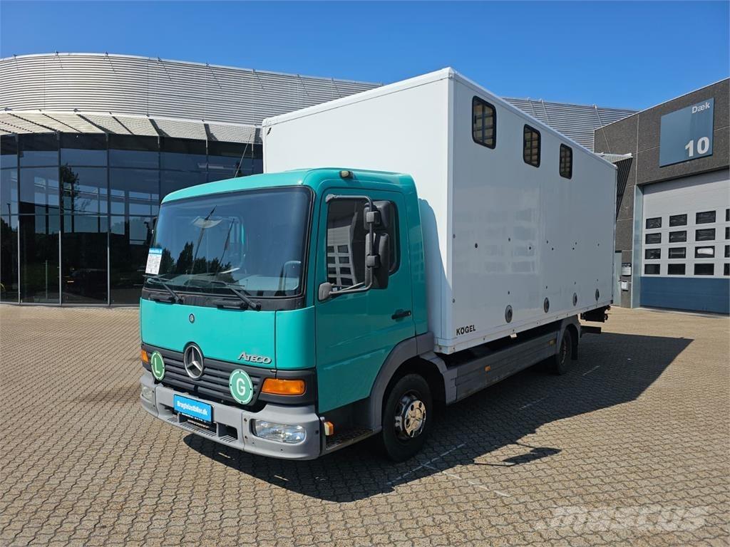 Mercedes-Benz Atego 817 가축 운반용 트럭