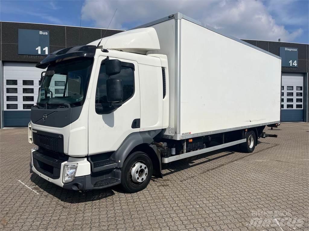 Volvo FL210 탑차 트럭