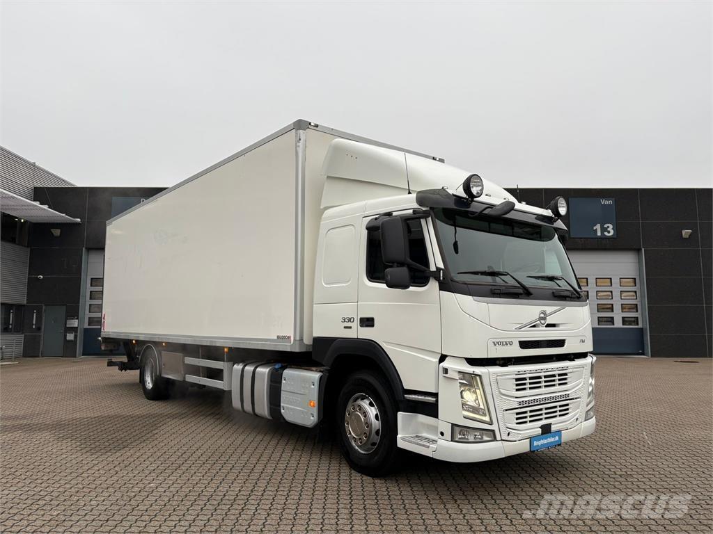 Volvo FM330 온도 조절식 트럭