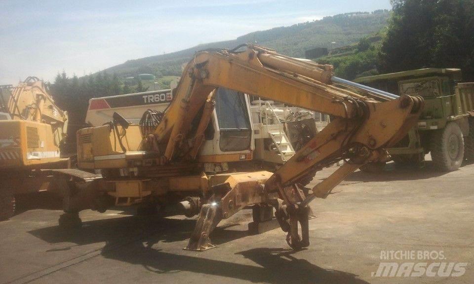 Liebherr A902  휠 굴삭기