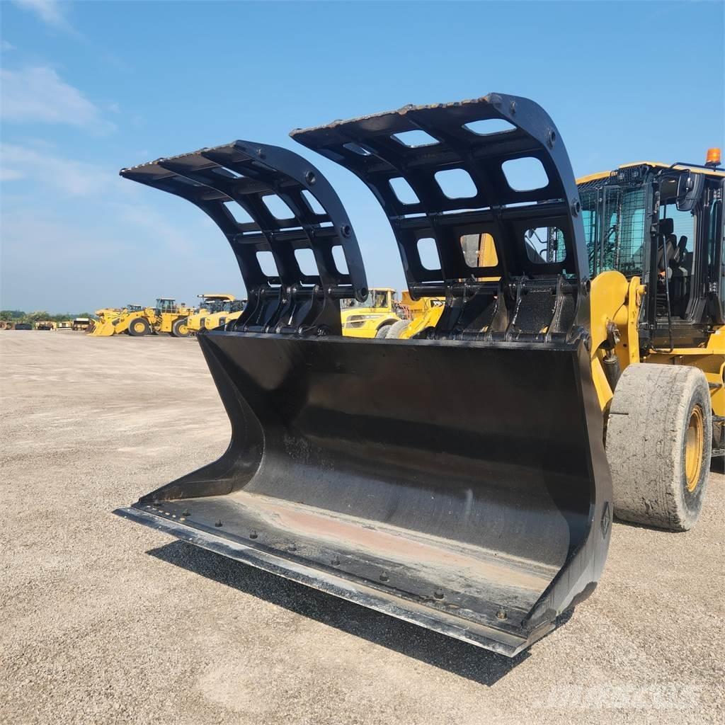 CAT 938M  휠로우더