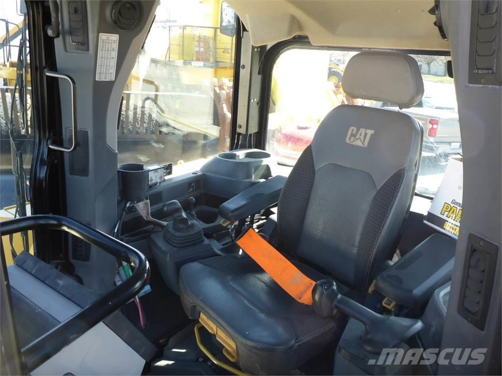 CAT D6 WH 크롤러 도저