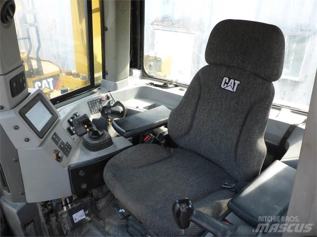 CAT D8T LGP 크롤러 도저