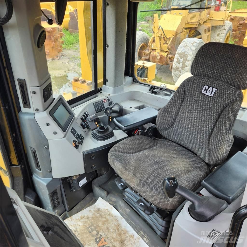 CAT D8T LGP 크롤러 도저