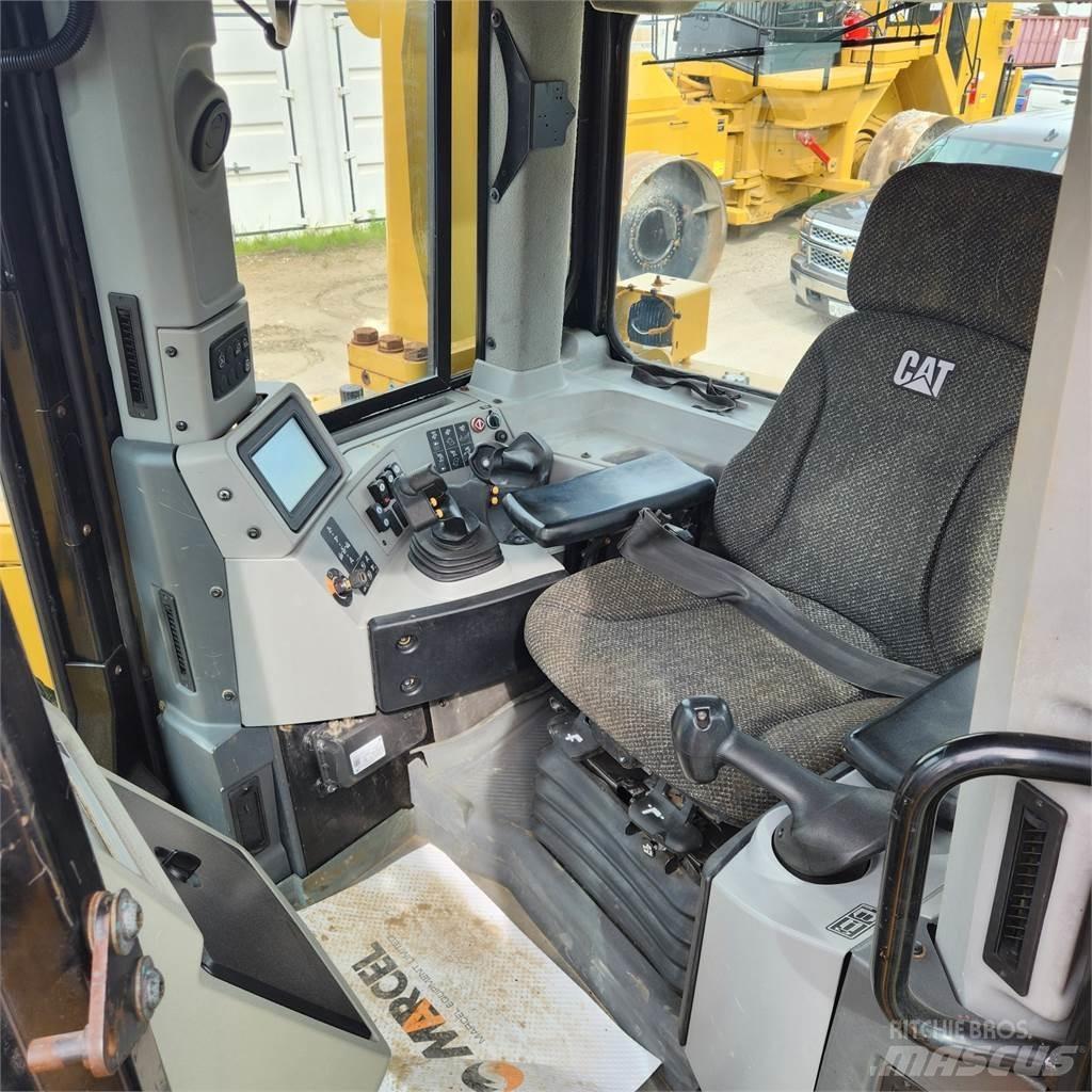 CAT D8T LGP 크롤러 도저