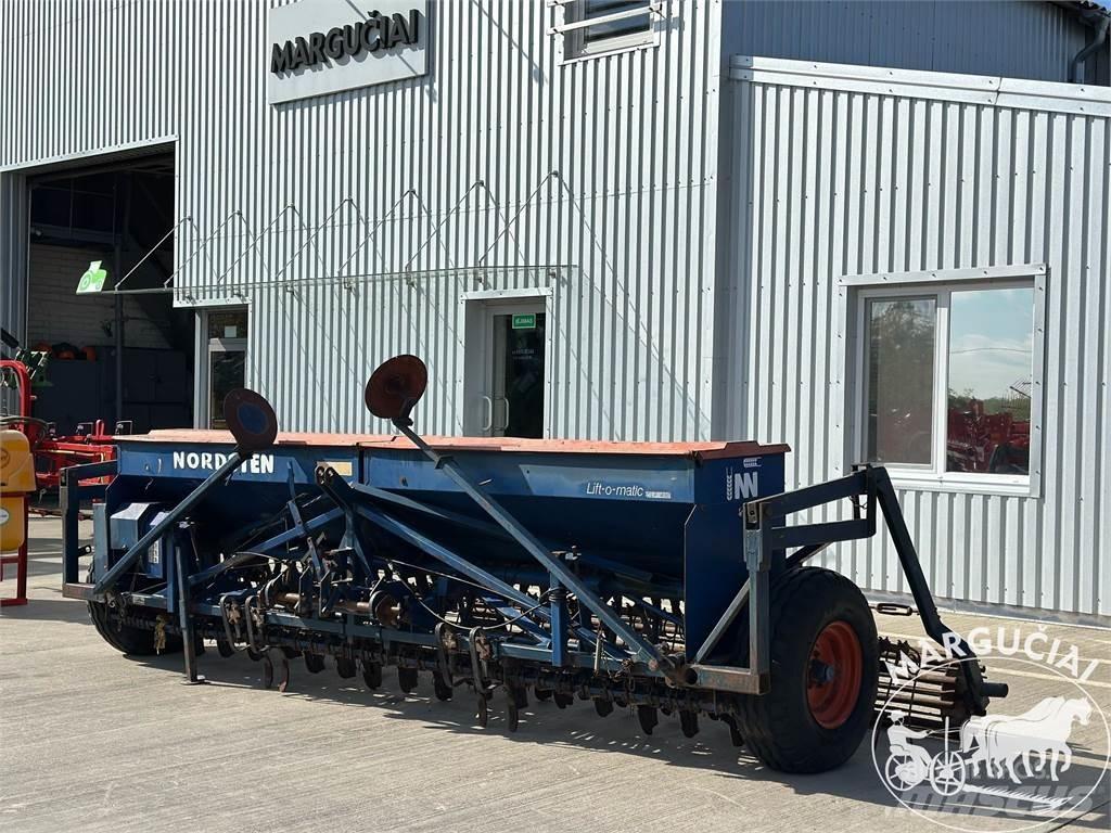 Nordsten CLF 400, 4 m. 농기계 - 기타