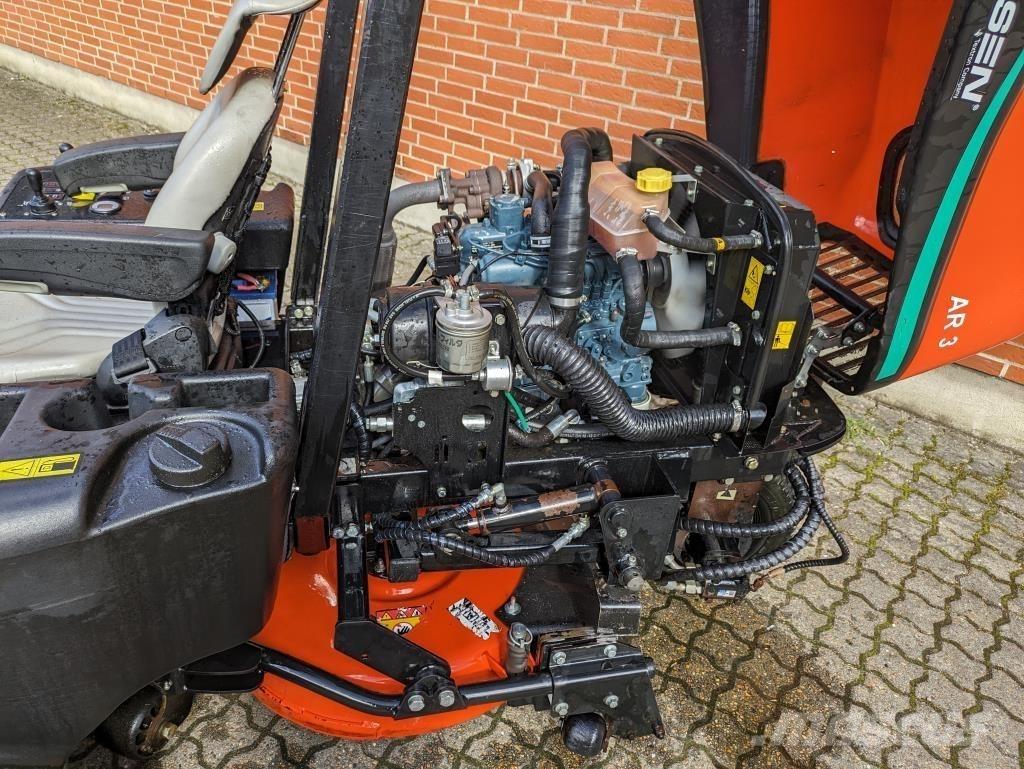 Jacobsen AR-3 탑승형 잔디깎기