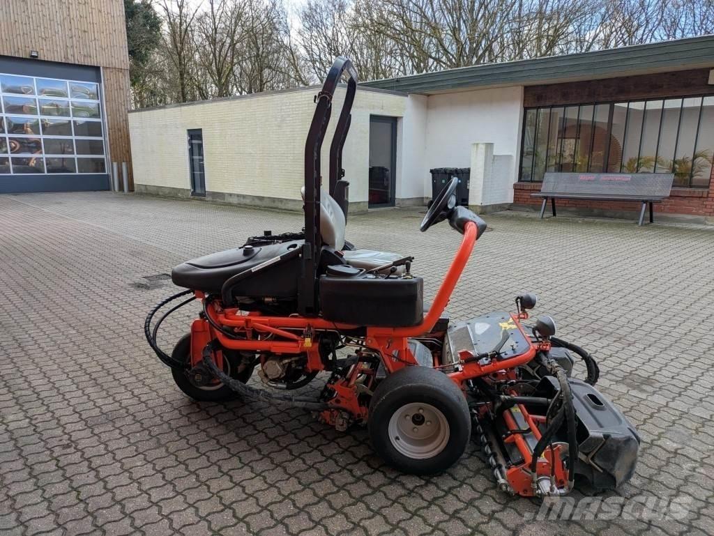 Jacobsen GP 400 탑승형 잔디깎기