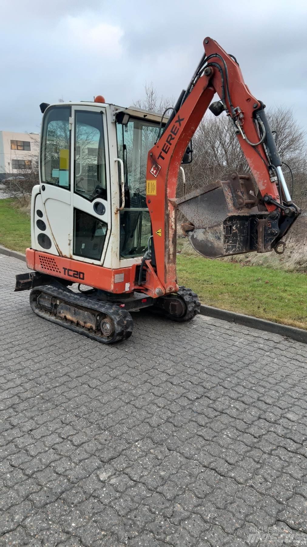 Terex TC20 소형 굴삭기 7톤 미만