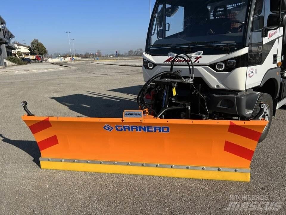 Aebi MT760 제설 블레이드 및 제설기