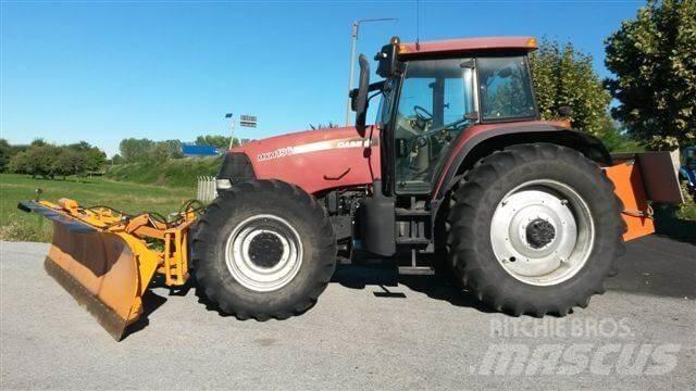 Case IH MXM190 제설 블레이드 및 제설기